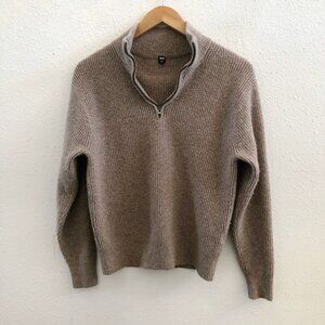 UNIQLO Acrylic/ Wool Blend 1/4 Zipper Sweater Size Small